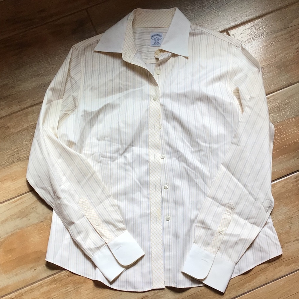 Brook Brothers womens White & Cream and pale yellow Striped Dress Shirt